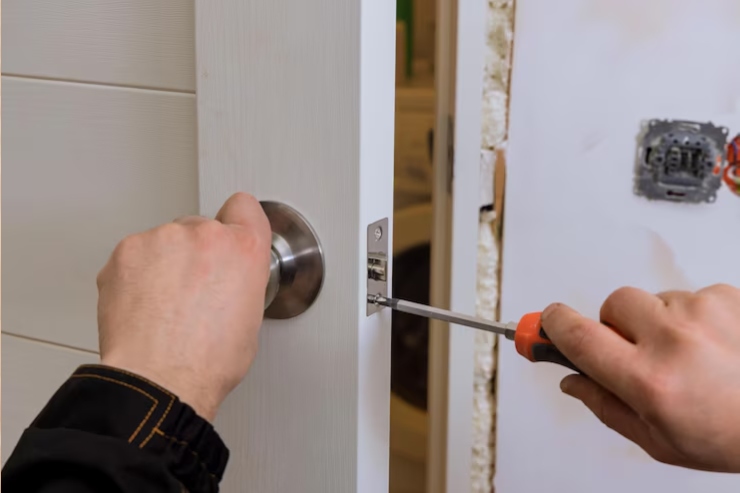 Why Is Hiring Our Reputable Locksmith in Kent, WA Important For Better Security?